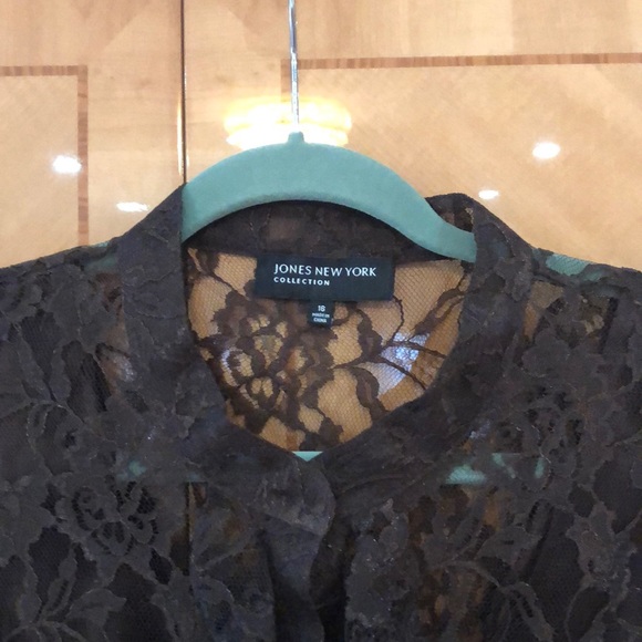 Jones New York lace top - Picture 2 of 11